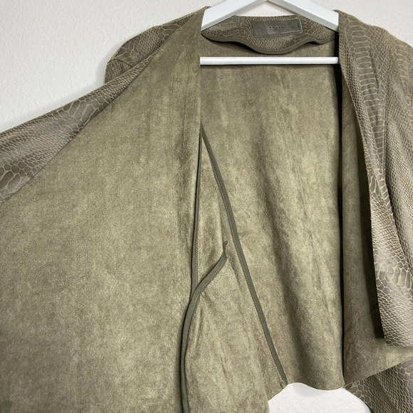 BLANKNYC Snakeskin Reptile Print Faux Suede Waterfall Jacket Sz L NWT - Picture 6 of 9